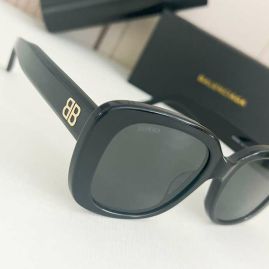 Picture of Balenciga Sunglasses _SKUfw53061381fw